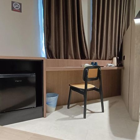 Urban Inn, Serai Wangi Padang Serai Luaran gambar