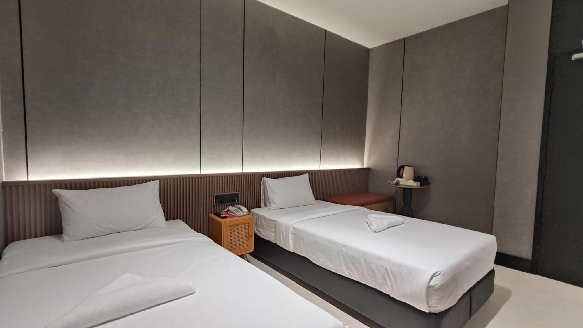 Urban Inn, Serai Wangi Padang Serai Luaran gambar